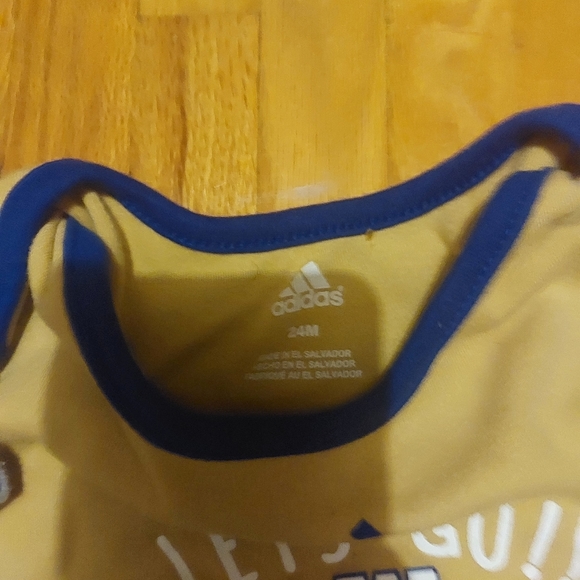 Winnipeg Blue Bombers Onzies - Picture 3 of 4